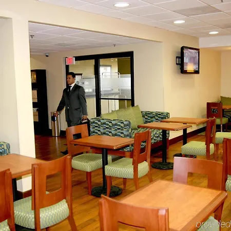 Hampton Inn Monterrey-Airport 