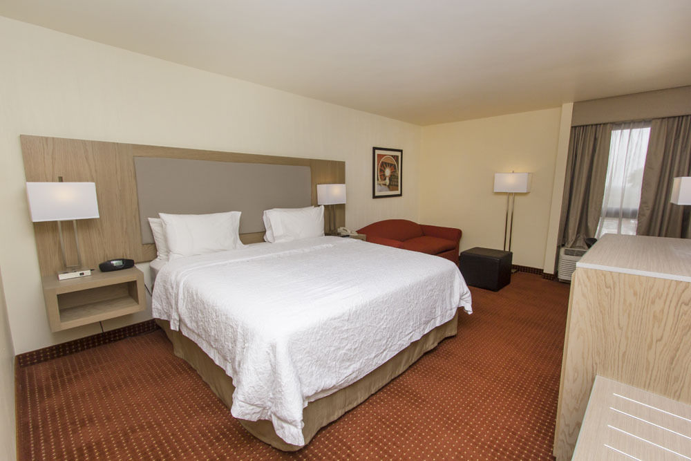 Hampton Monterrey-airport 4*